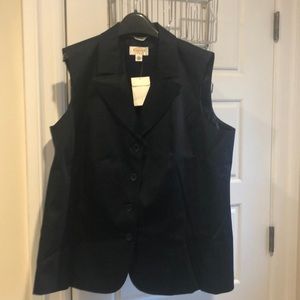 Talbots 16W button down tank. Stretch. NWT black